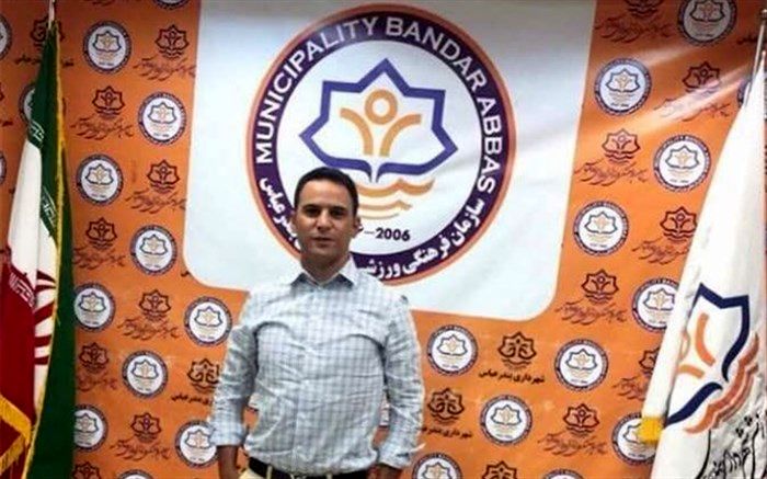 مهاجم سابق استقلال سرمربی شهرداری بندرعباس شد