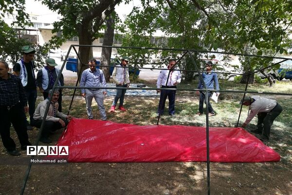 آموزش چوب بندی و چادر زنی در اردوی آمادگی اعضای پیشتاز