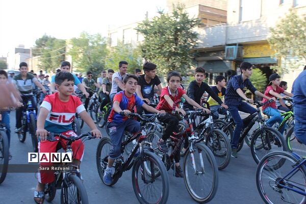 همایش هفتگی یک روز بدون خودرو در اسلامشهر