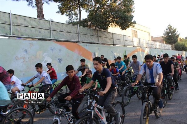 همایش هفتگی یک روز بدون خودرو در اسلامشهر