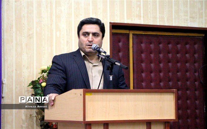 پیوند ریاضیات با سایر علوم در برنامه درسی و آموزشی دیده شود