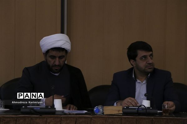 جلسه ستاد ساماندهی امور جوانان فارس