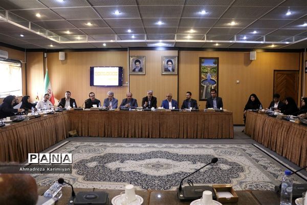 جلسه ستاد ساماندهی امور جوانان فارس