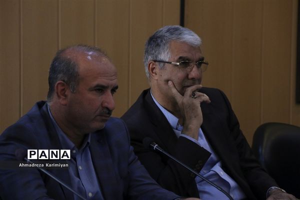 جلسه ستاد ساماندهی امور جوانان فارس