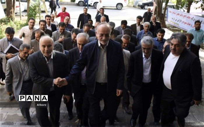 استاندار البرز مطرح کرد: لزوم سرعت‌ عمل مدیران در رفع موانع مجتمع  صنعتی شیخ آباد