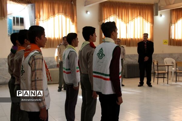 بازدید رئیس سازمان دانش آموزی استان خراسان جنوبی از کمپین اردو انتخابی  پیشتازان پسر  برای اردوملی 97