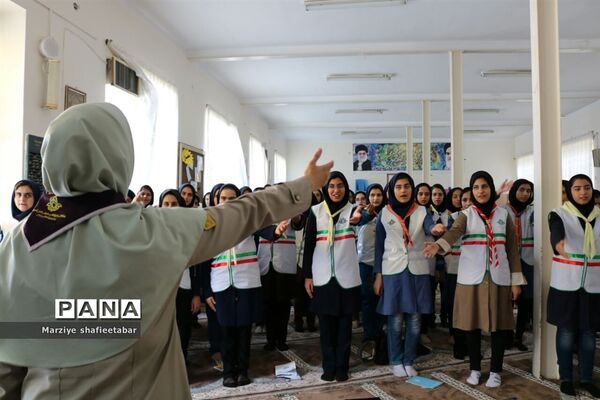 فراگیری آموزش‌های تخصصی تشکیلات دراردوی انتخابی وآمادگی اعضا پیشتازان دختر اعزامی به اردوی ملی