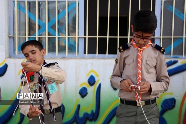 بازدید معاون پرورشی و رئیس سازمان دانش آموزی استان خراسان‌جنوبی از پیشتازان و اعضا سازمان دانش آموزی