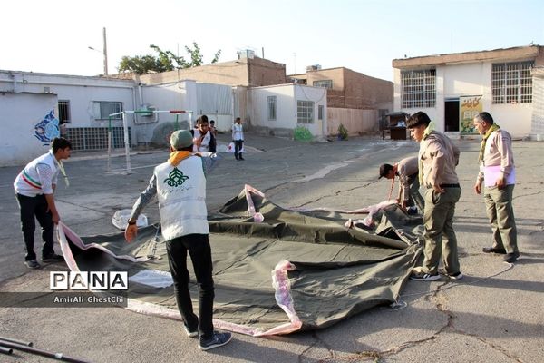 بازدید معاون پرورشی و رئیس سازمان دانش آموزی استان خراسان‌جنوبی از پیشتازان و اعضا سازمان دانش آموزی