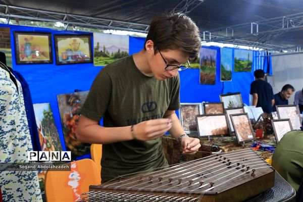 نمایشگاه مهارت‌آموزی در بوستان ملل ساری