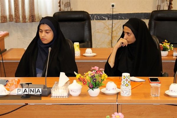 اولین نشست منطقه ای ( قطب 2) نهمین دوره مجلس دانش آموزی کشور در اردبیل