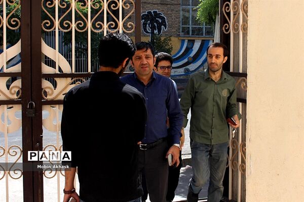 نشست صمیمی خبرنگاران پانا با علیرضا رنجی پور، بازیگر و طنز پرداز