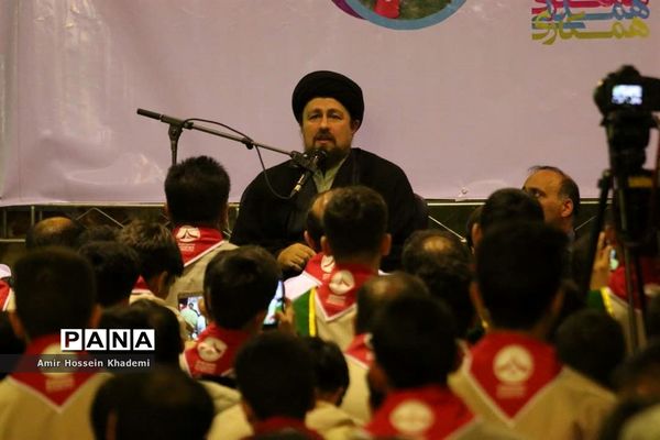 حضور سید حسن خمینی در هشتمین اردوی ملی پیشتازان