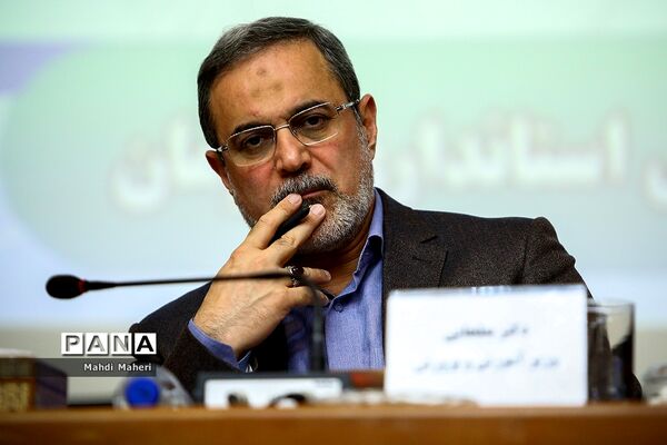 بازدید وزیر آموزش و پرورش از پروژه‌های عمرانی استان کرمان