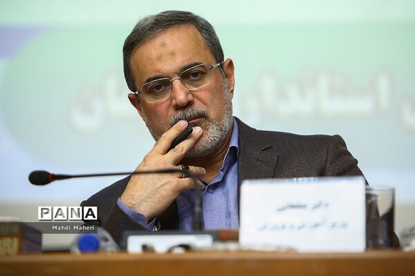 بازدید وزیر آموزش و پرورش از پروژه‌های عمرانی استان کرمان