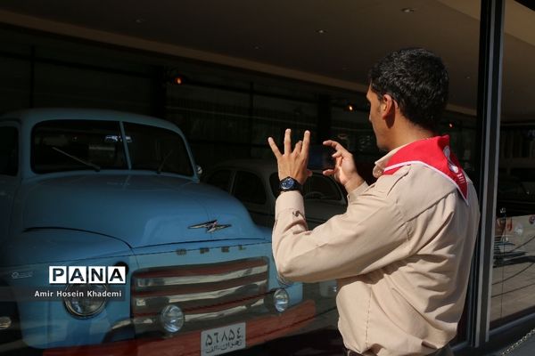 بازدید دانش آموزان پیشتاز هشتمین اردوی ملی از باغ موزه قصر