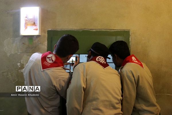 بازدید دانش آموزان پیشتاز هشتمین اردوی ملی از باغ موزه قصر