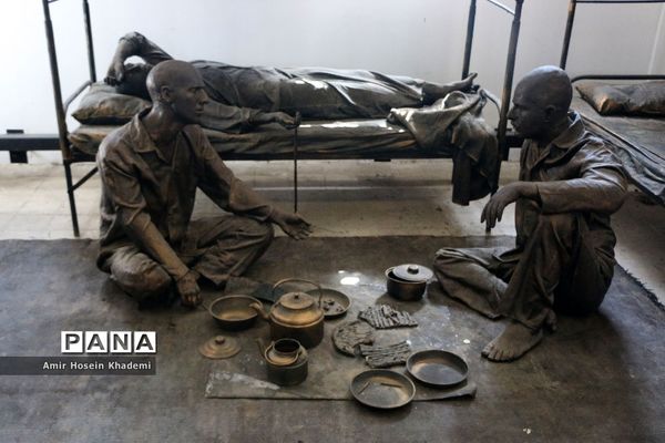 بازدید دانش آموزان پیشتاز هشتمین اردوی ملی از باغ موزه قصر