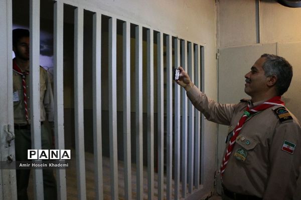 بازدید دانش آموزان پیشتاز هشتمین اردوی ملی از باغ موزه قصر