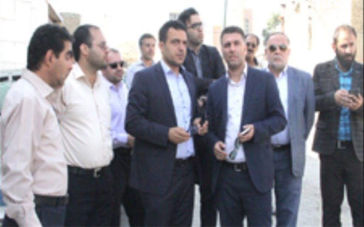 ادامه عملیات بازگشایی بلوار قدر در کوی خضر
