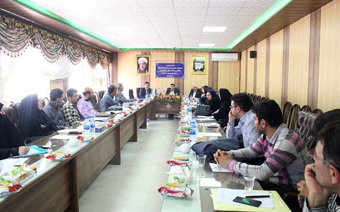 اصغری : جرایم سنگین در انتظار موسساتی که حق بیمه آموزش دهندگان سوادآموزی را پرداخت نمی کنند