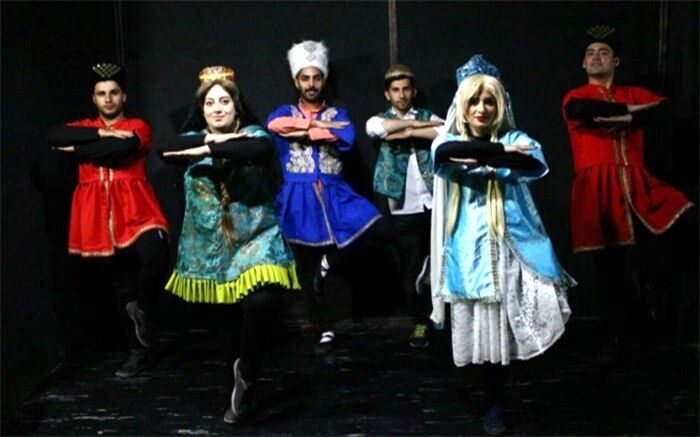 نمایش  «جادوی کلاه» از گروه خنیا در تالار محراب به صحنه می‌رود