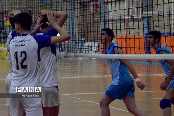 قهرمانی تیم  والیبال‌ البرز در سی‌و‌پنجمین دوره مسابقات دانش‌آموزی کشور