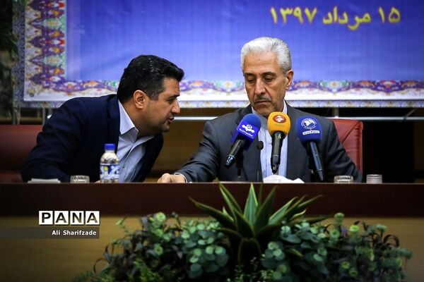 نشست خبری وزیر علوم، تحقیقات و فناوری