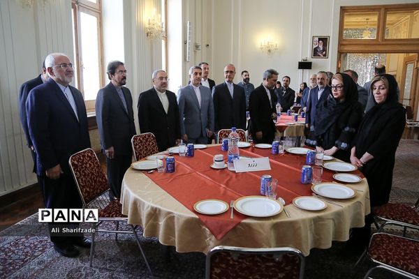 نشست وزارت امور خارجه با اصحاب رسانه به مناسبت روز خبرنگار