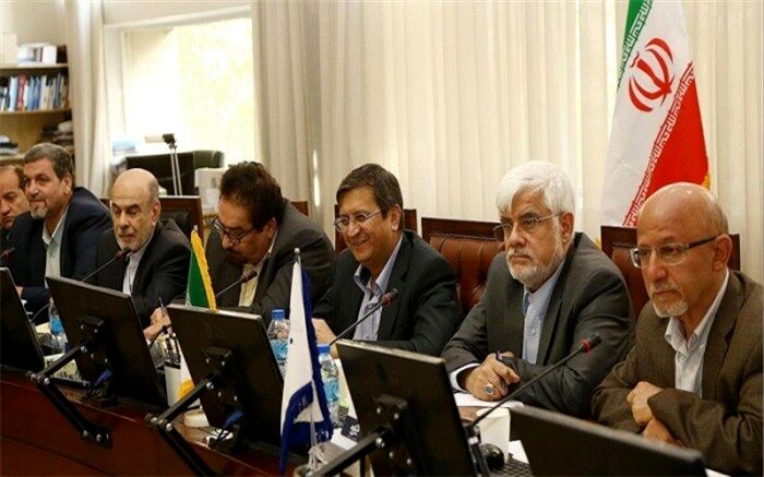 ذوالقدر، نماینده مجلس، به نقل از رئیس بانک مرکزی: قیمت ارز به سرعت پایین می‌آید