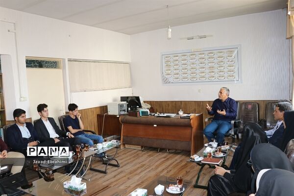 نشست نمایندگان مجلس دانش آموزی در سازمان دانش آموزی خراسان رضوی