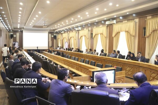 ستاد احیای تالاب های استان فارس