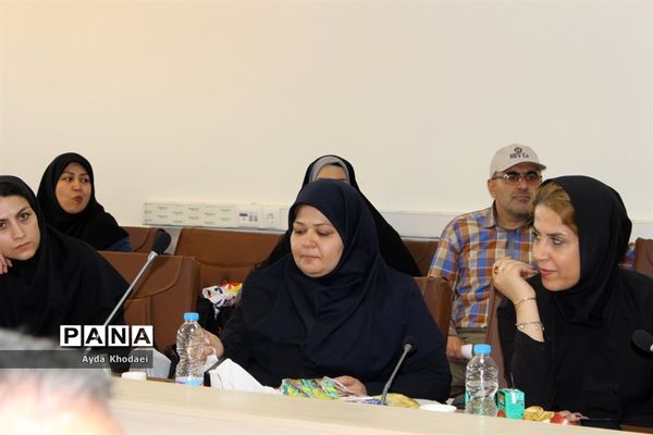 آیین تجلیل از خبرنگاران فعال حوزه آموزش و پرورش البرز