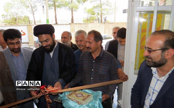 برپایی نمایشگاه عرضه کتاب در اردستان