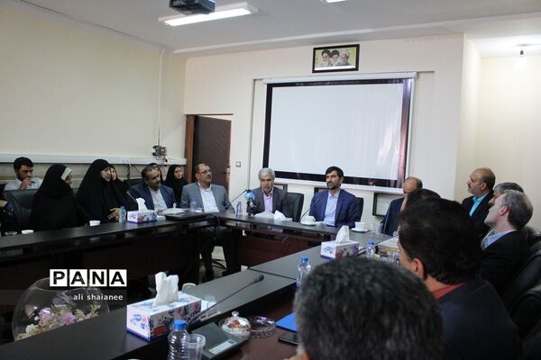 مراسم تکریم و معارفه معاون پژوهش و برنامه ریزی اداره کل آموزش و پرورش سیستان و بلوچستان