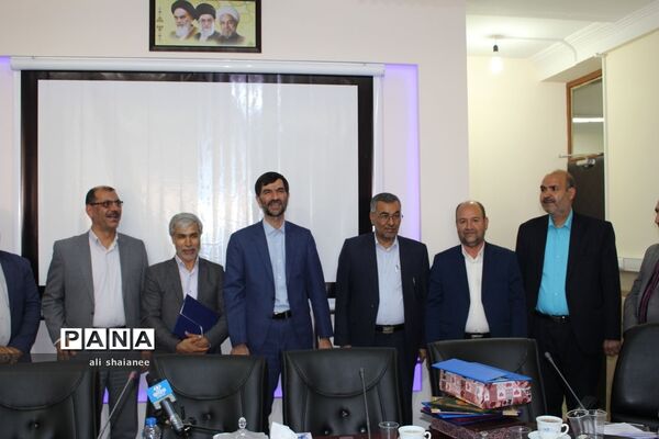 مراسم تکریم و معارفه معاون پژوهش و برنامه ریزی اداره کل آموزش و پرورش سیستان و بلوچستان