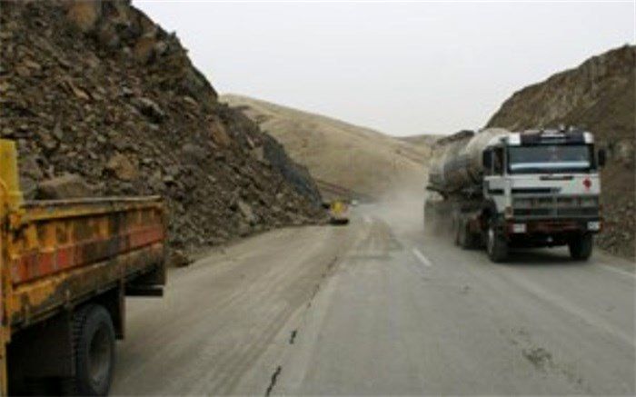 ایمن سازی محور‌های ارومیه در قالب عملیات راهداری