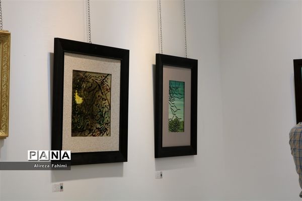 نمایشگاه نقاشی‌خط