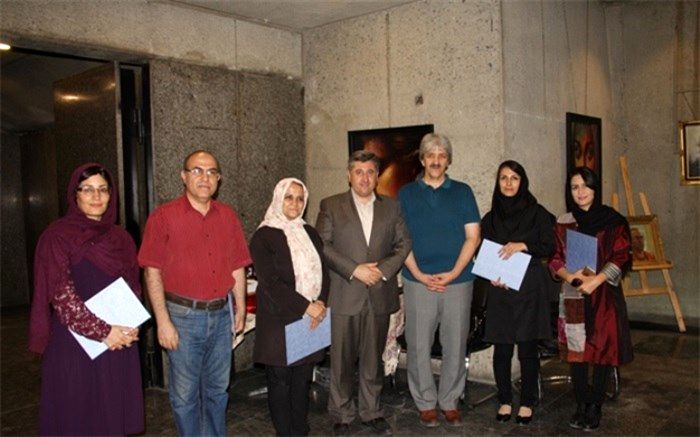 برپایی نمایشگاه گروهی «هزار توی زمان» در برج آزادی