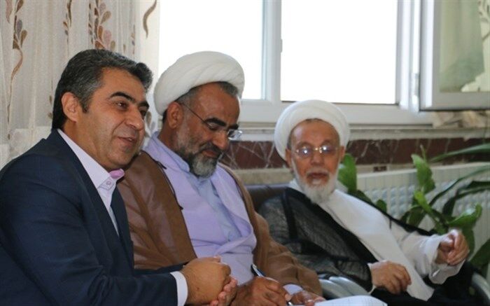 تفاهم نامه طرح”خواهر خواندگی” بین آموزش و پرورش خواجه و ناحیه1 تبریز