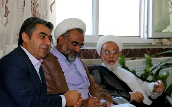 تفاهم نامه طرح”خواهر خواندگی” بین آموزش و پرورش خواجه و ناحیه1 تبریز