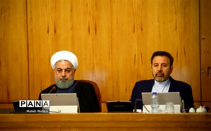 روحانی: مشکل اقتصادی مردم با بگیر و ببند حل نمی‌شود