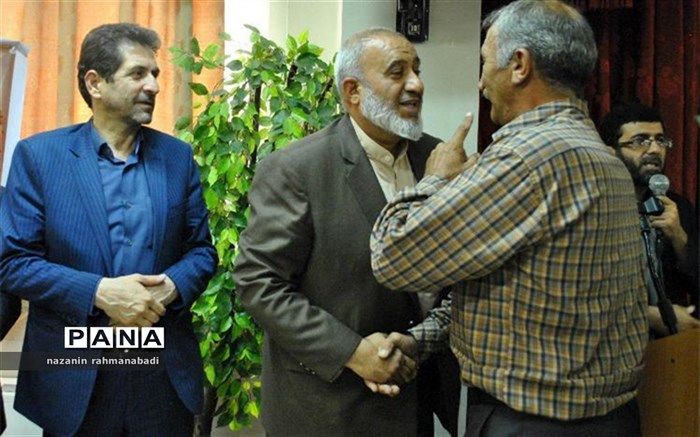 بر همه تکلیف است از کشور دفاع کنیم