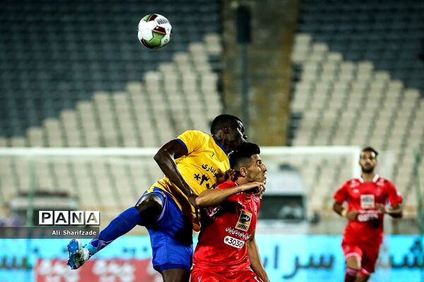 دیدار تیم‎های  پرسپولیس تهران و نفت مسجد سلیمان