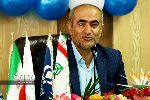 نشست صمیمی خبرنگاران پانا با مدیر کل آموزش و پرورش آذربایجان شرقی به مناسبت روز خبرنگار