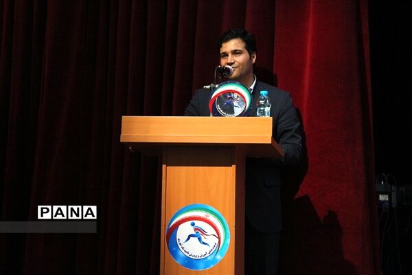 مراسم تجلیل از قهرمانان و مدال آوران آموزش و پرورش ناحیه 1 ری
