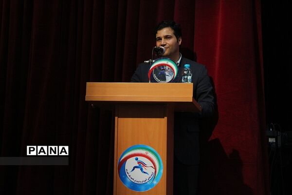مراسم تجلیل از قهرمانان و مدال آوران آموزش و پرورش ناحیه 1 ری