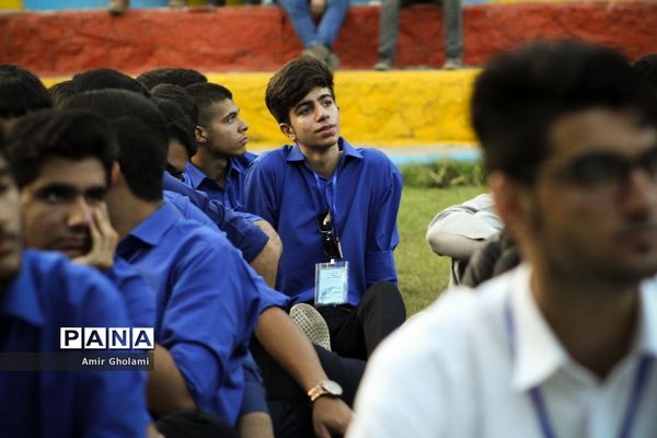 آیین استقبال دانش آموزان پسر شرکت کننده در سی و ششمین جشنواره فرهنگی، هنری سراسر کشور