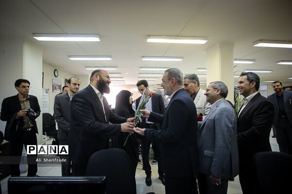 بازدید وزیر آموزش و پرورش از خبرگزاری پانا به مناسبت روز خبرنگار