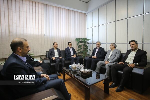 بازدید وزیر آموزش و پرورش از خبرگزاری پانا به مناسبت روز خبرنگار